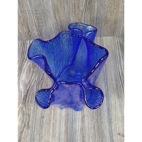 Vintage Large Handkerchief Vase Hadeland Norway Furu, Cobalt Blue Art Glass - Picture 3 of 5